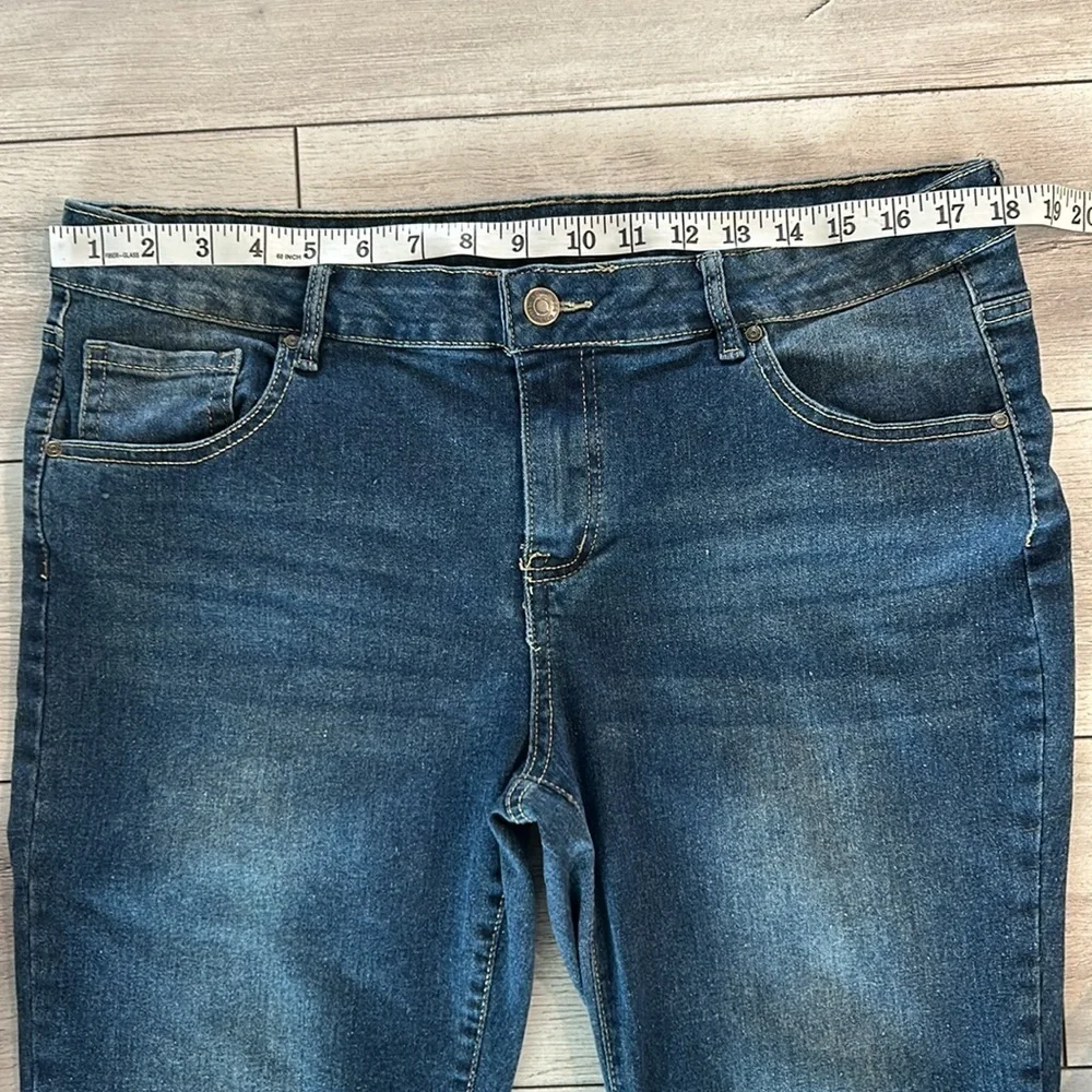 RISE curvy bootcut boot cut jeans size 17